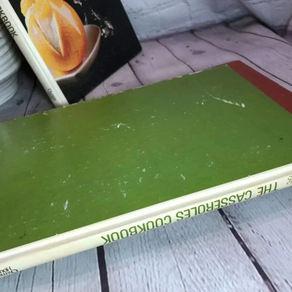 Vintage 1977 Southern Living set cookbook